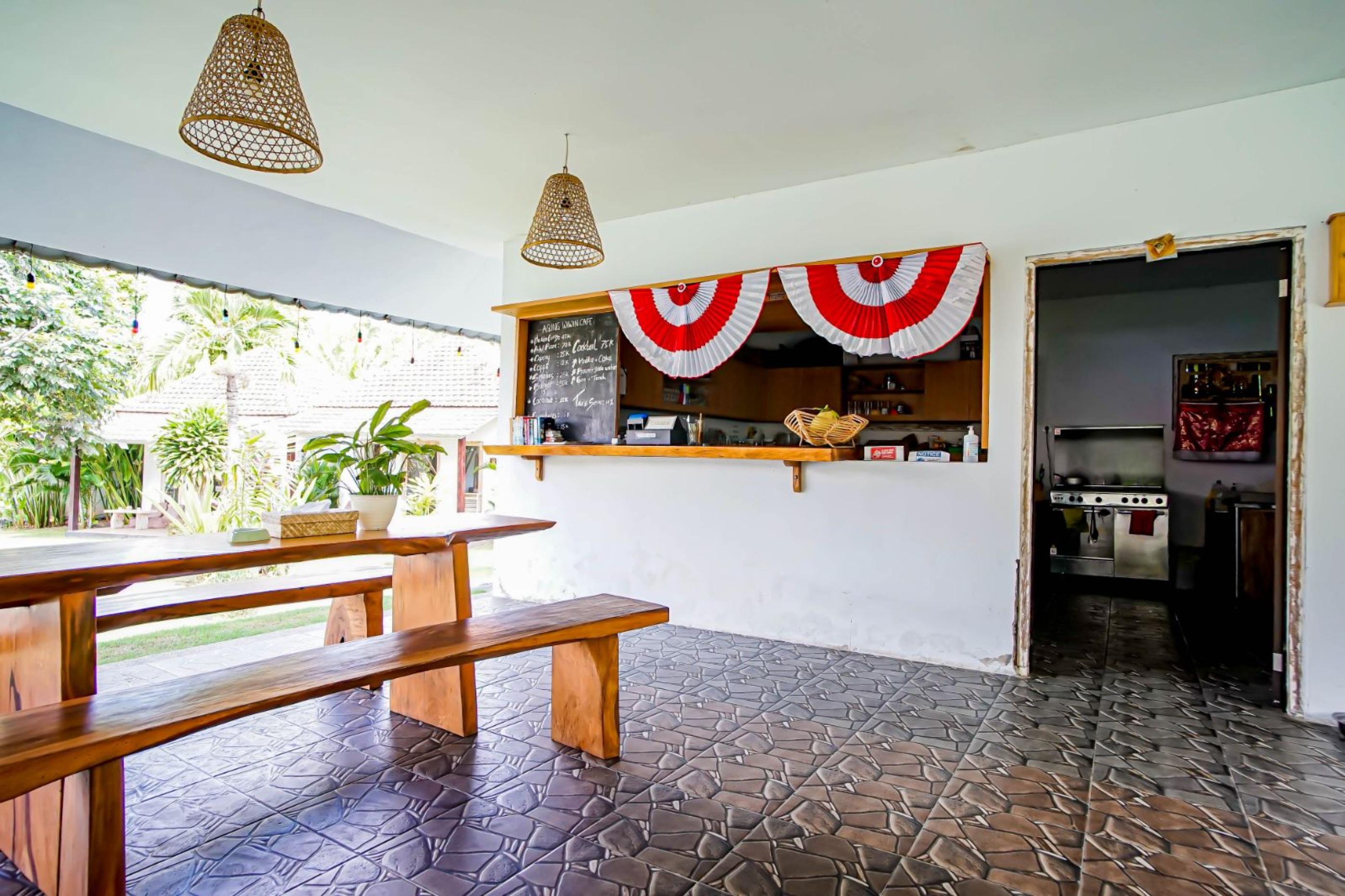 Agung Wiwin Homestay & Restaurant Mengwi Bagian luar foto