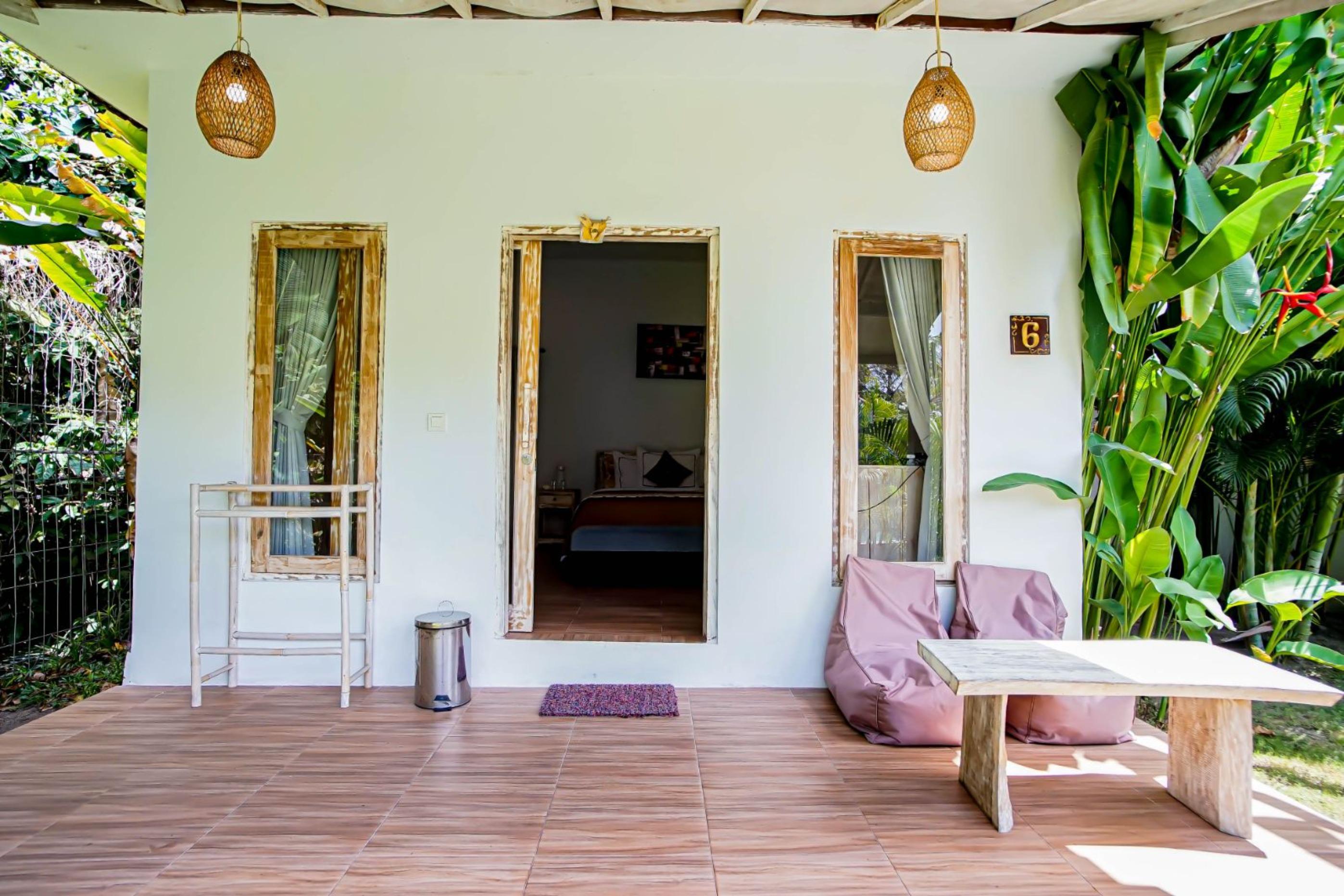 Agung Wiwin Homestay & Restaurant Mengwi Bagian luar foto