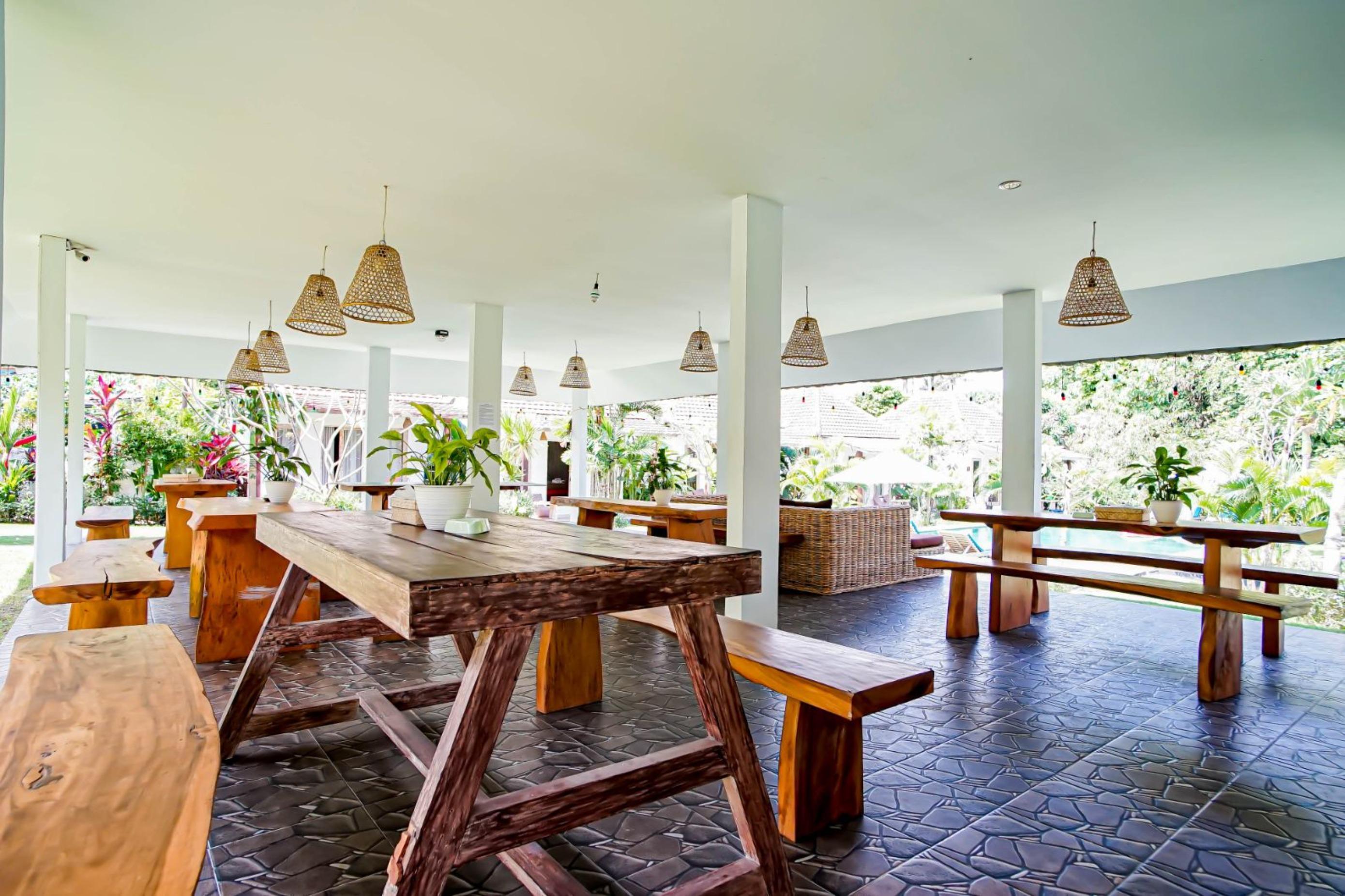 Agung Wiwin Homestay & Restaurant Mengwi Bagian luar foto